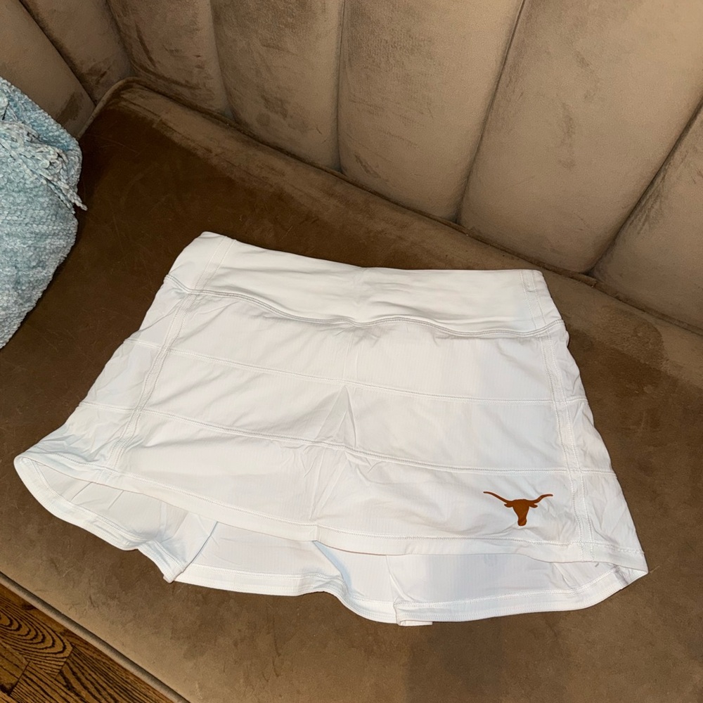 Lululemon pace rival UT skirt- BRAND NEW